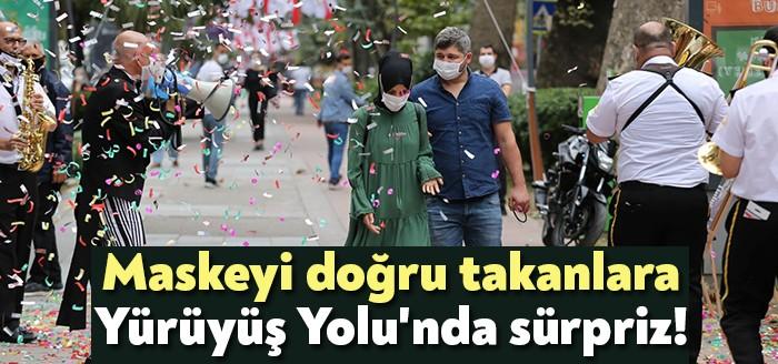 Koronavirüs farkındalığı için Kocaeli Büyükşehir Tiyatroları yine ses getiren bir