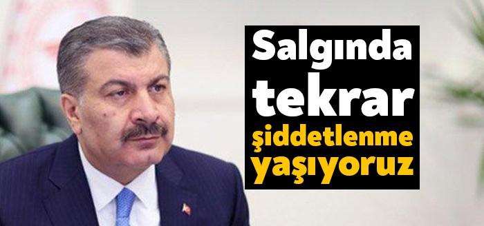 Sağlık Bakanı Fahrettin Koca "Salgında tekrar şiddetlenme yaşıyoruz" dedi. Okulların