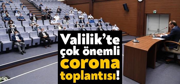 Kocaeli Valisi Seddar Yavuz bugün Kocaeli Valiliği'nde olağanüstü bir corona