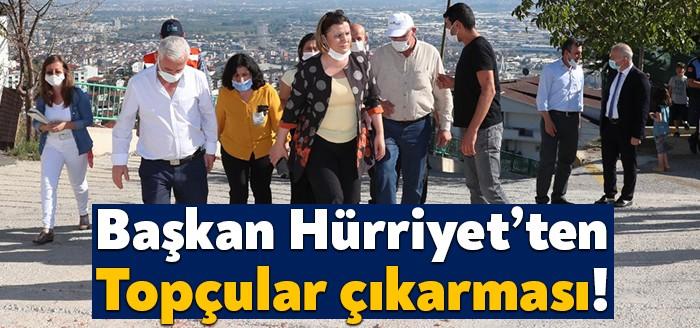 Mahalle gezilerine ağırlık vererek çalışmalarını sahadan yöneten İzmit Belediye Başkanı