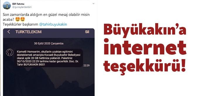 Kocaeli Büyükşehir Belediyesi’nin ücretsiz internet hizmetinden yararlanan binlerce öğrenci, memnuniyetlerini
