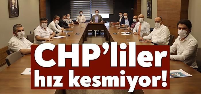 CHP İl Başkanı Harun Özgür Yıldızlı ve CHP İlçe Örgütü