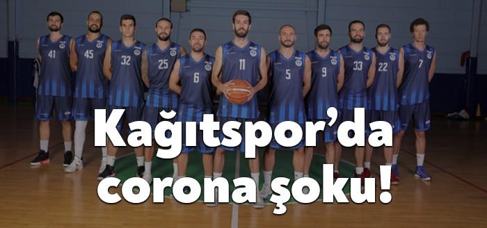 Kocaeli Büyükşehir Belediyesi Kağıtspor Kulübü’nde corona virüsü şoku yaşanıyor. Toplam