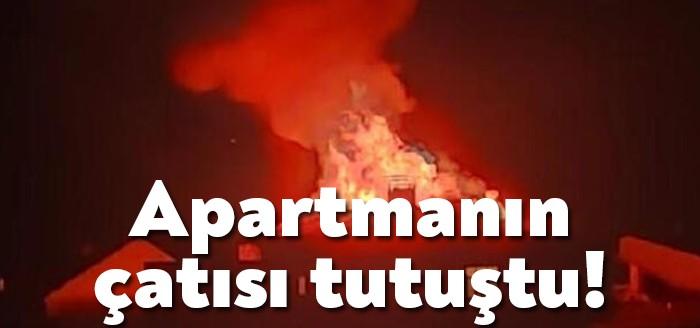 Kocaeli'nin Darıca ilçesinde bir apartmanın çatısında çıkan yangın panik yarattı.