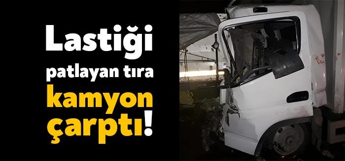Körfez TEM otoyolunda lastiği patladığı için sağ şeride yanaşan TIR'a
