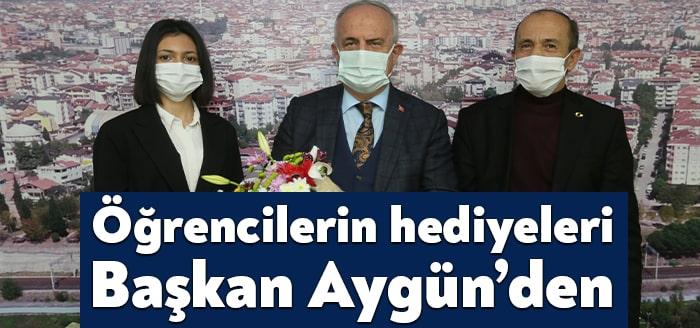 Derince Belediye Başkanı Zeki Aygün, 10 Kasım Atatürk'ü Anma Günü
