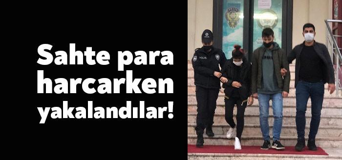 İstanbul’da bindikleri ticari taksi şoförüne sahte para verdiği belirlenen bir