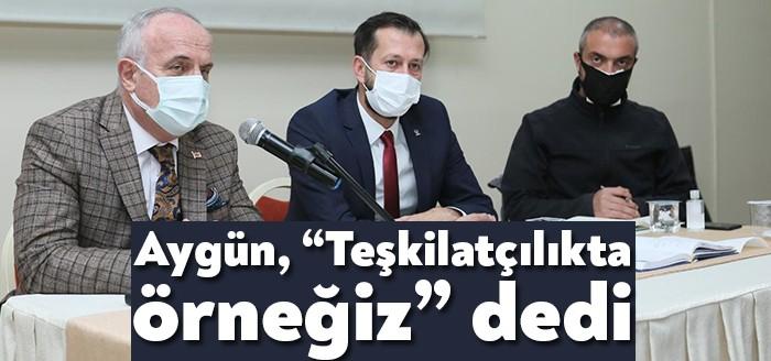 AKP Derince İlçe Başkanlığı’nın düzenlediği haftalık olağan yürütme ve yönetim