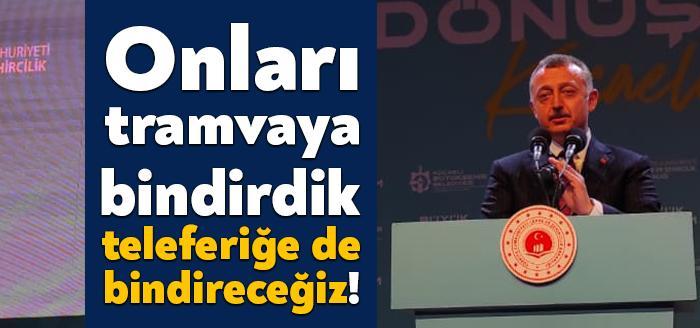 Çevre ve Şehircilik Bakanı Murat Kurum Kocaeli Kongre Merkezi'ne gelerek