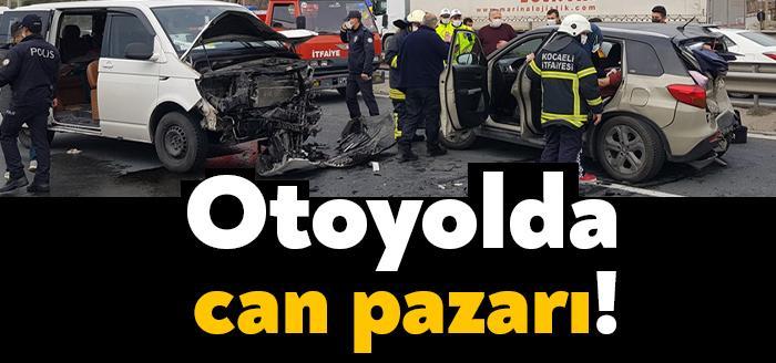 Körfez TEM otoyolunda minibüsün jeepe arkadan çarpması sonucu meydana gelen