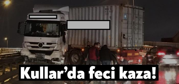 Başiskele Kullar'da D-130 Karayolu'nda seyreden bir tır sürücüsü araç hakimiyetini