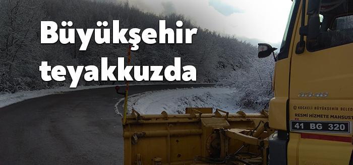 Büyükşehir Belediyesi Karla Mücadele Ekipleri, 24 saat boyunca teyakkuzda.