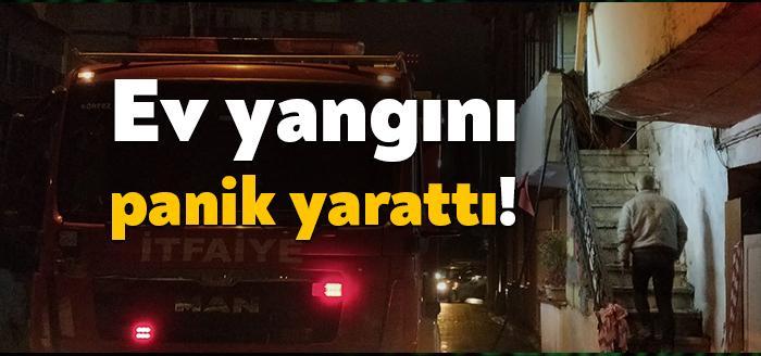Derince Deniz Mahallesinde bulunan bir evde çıkan yangın itfaiye ekipleri