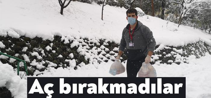 İzmit Kaymakamlığı Vefa Destek Grubu, evde kalan öğrencilere yasak ve