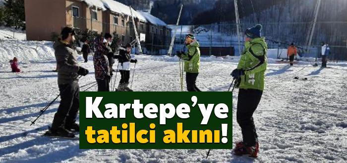 Kocaeli'de, Samanlı Dağları'nın zirvesindeki kayak merkezi Kartepe, sömestr tatilinin başlamasıyla