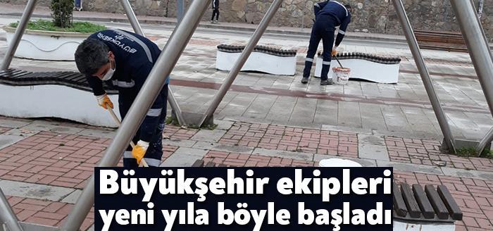 Kocaeli Büyükşehir Belediyesi İzmit SEKA Tünel üzerindeki yeşil alanda bakım