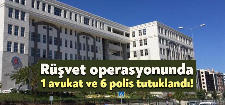 Kocaeli'de kalpazanlık suçlamasıyla yargılanan sanıklardan rüşvet verenlerin tutuksuz, vermeyenlerin ise