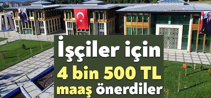 Başiskele Belediye Meclisi Saadet Partisi grubu meclis üyeleri, belediyedeki işçilerin
