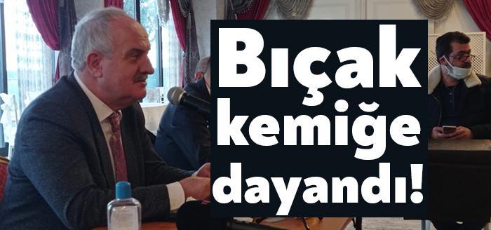 Derince Liman ışıklarındaki kavşak çalışmasıyla ilgili projeyi hızlandırdıklarını anlatan Zeki