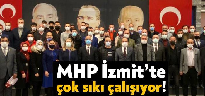 MHP İzmit İlçe Teşkilatı'nın mahalle başkanlarını görevlendirdiği program, bugün Antikkapı
