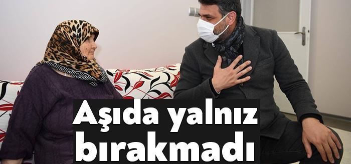 Kartepe Belediye Başkanı Av.M.Mustafa Kocaman, evinde Covid-19 2.doz aşısı olan