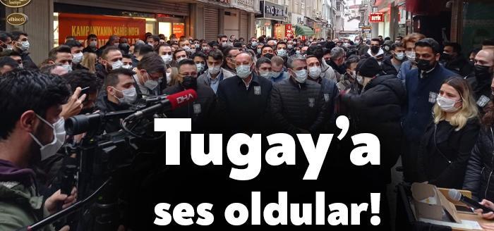 Bugün basın açıklaması yapmak için CHP Kocaeli İl Binası önünde