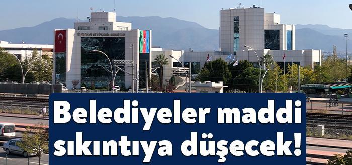 Ekonomiyi canlandıracağı söylenen reform paketiyle belediyeler yavaşlatılacak. Belediyeler nakit sıkıntısına