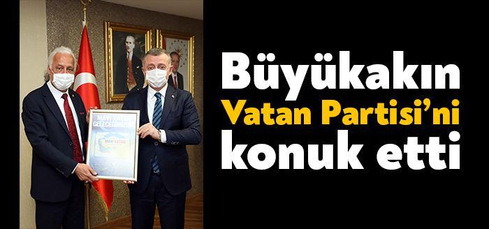 Tahir Büyükakın’ı ziyaret eden Vatan Partisi Kocaeli İl Başkanı Yalçın