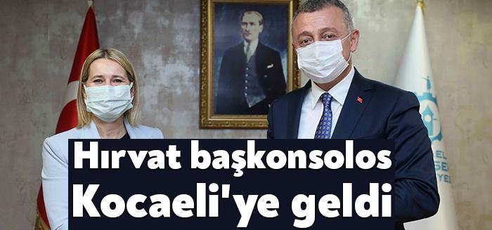 Hırvatistan İstanbul Başkonsolosu İvana Zererc’i makamında konuk eden Başkan Büyükakın,