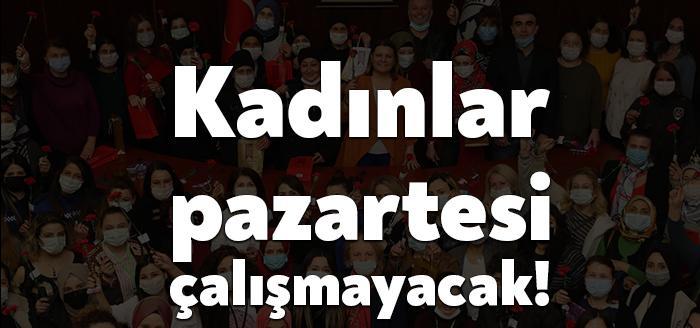 Belediyede çalışan kadın personele karanfil dağıtarak 8 Mart Dünya Kadınlar