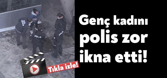 İzmit Halkevi mevkiinde bulunan Adnan Menderes Köprüsü üzerinde intihar etmek