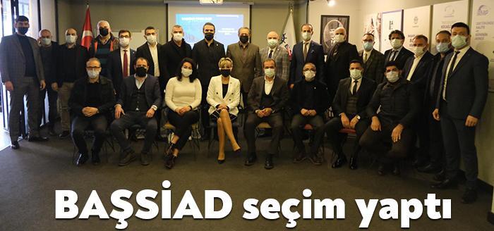 BAŞSİAD olağan genel kurulunda mevcut başkan Barış Arat, güven tazeledi.