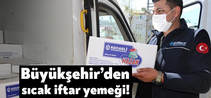 Kocaeli Büyükşehir Belediyesi, Gönül Kazan Projesi’yle Ramazan sofralarına 2 öğün
