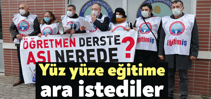 Eğitim İş Kocaeli Şubesi İl Milli Eğitim Müdürlüğü önünde bir