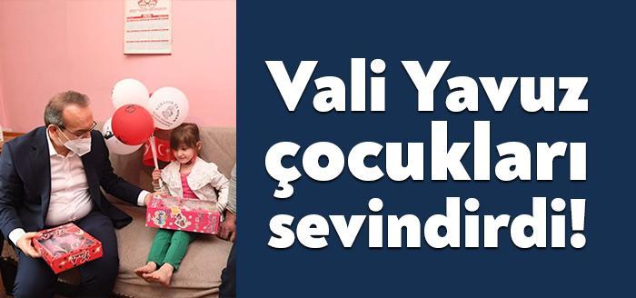 Kocaeli Valisi Seddar Yavuz, 23 Nisan doğumlu 307 çocuğa doğum
