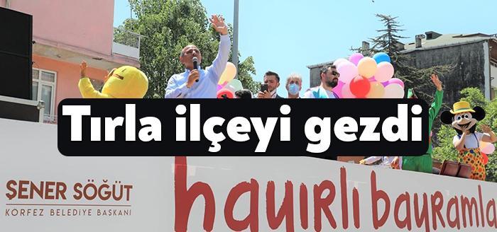 Körfez Belediyesi, çocuklar için bayram coşkusunu evlerinin balkonlarına taşıdı. Hazırlanan