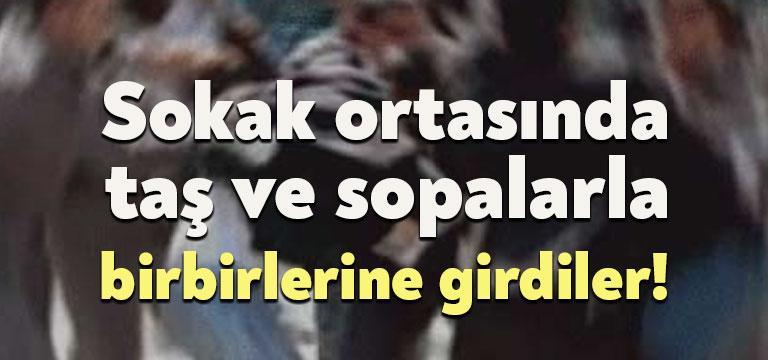 Kocaeli’de 20-25 kişilik grup henüz öğrenilemeyen bir sebeple birbirine girdi.