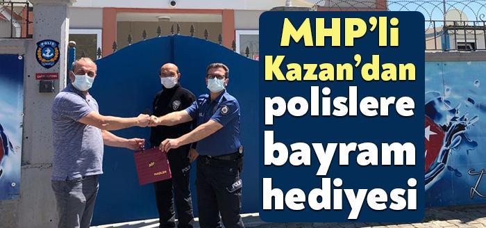 MHP İzmit Belediye Meclis Üyesi İlker Kazan, Ramazan Bayramı’nın birinci