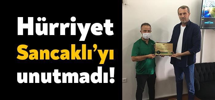 Kocaelispor forması ile şampiyonluk yaşayan isimlere özel plâket gönderen İzmit