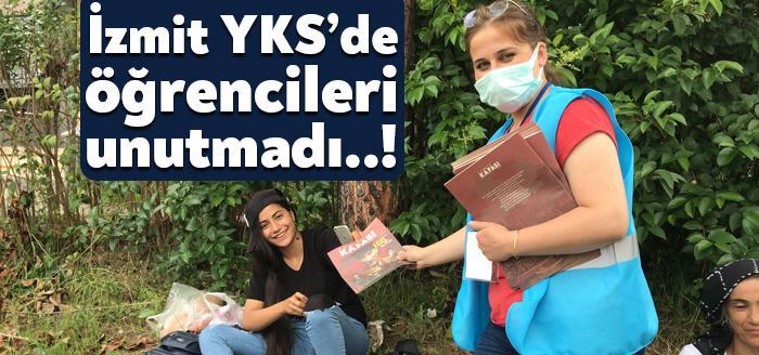 İzmit’in gençlerini üniversite sınavında da yalnız bırakmayan İzmit Belediyesi, ilçedeki