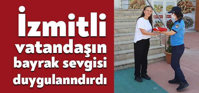 Yıpranan Türk Bayrağı’nın değiştirilmesi talebini yerine getiren Kocaeli Zabıtası, talep
