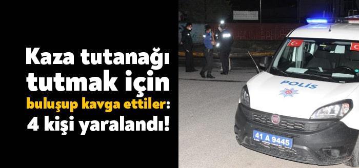 Kocaeli'nin Körfez ilçesinde kazanın ardından tutanak tutmak için bir araya