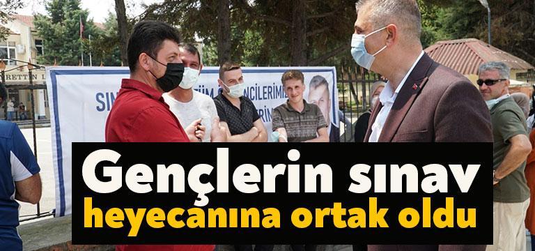 Yükseköğretim Kurumları Sınavı (YKS) heyecanı Gölcük’te de yaşandı. Gölcük Belediye