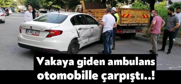Kocaeli'nin Gebze ilçesinde vakaya giden sağlık ekiplerinin içinde olduğu ambulans