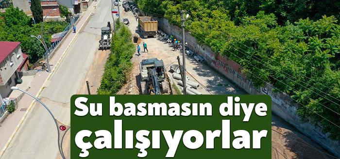 Dilovası Bağdat Caddesi’nde su baskını riskine karşı başlatılan altyapı çalışması