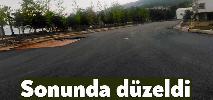 Hereke sahiline ulaşımı sağlayacak yolda Büyükşehir Belediyesi tarafından binder asfalt