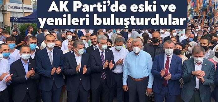 AK Parti Kocaeli Teşkilatı’nın Kurban Bayramı bayramlaşma töreni bugün kalabalık