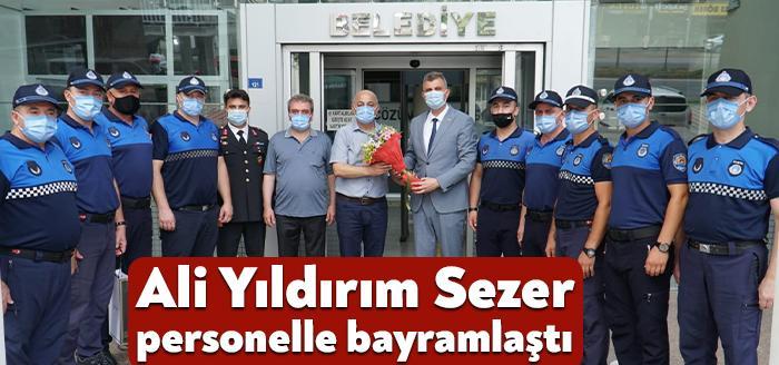 Gölcük Belediye Başkanı Ali Yıldırım Sezer, her bayram olduğu gibi
