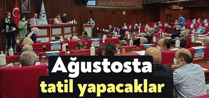 İzmit Belediye Meclisi’nde grupların ortak önergesiyle ağustos ayında İzmit Belediye
