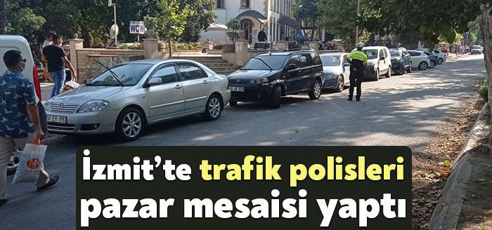Yürüyüş Yolu çalışmaları nedeniyle trafikte sıkışma yaşanan İzmit merkezde, dün